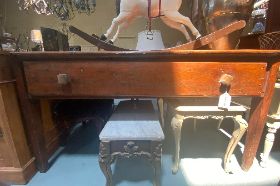 primitive 1 drawer table